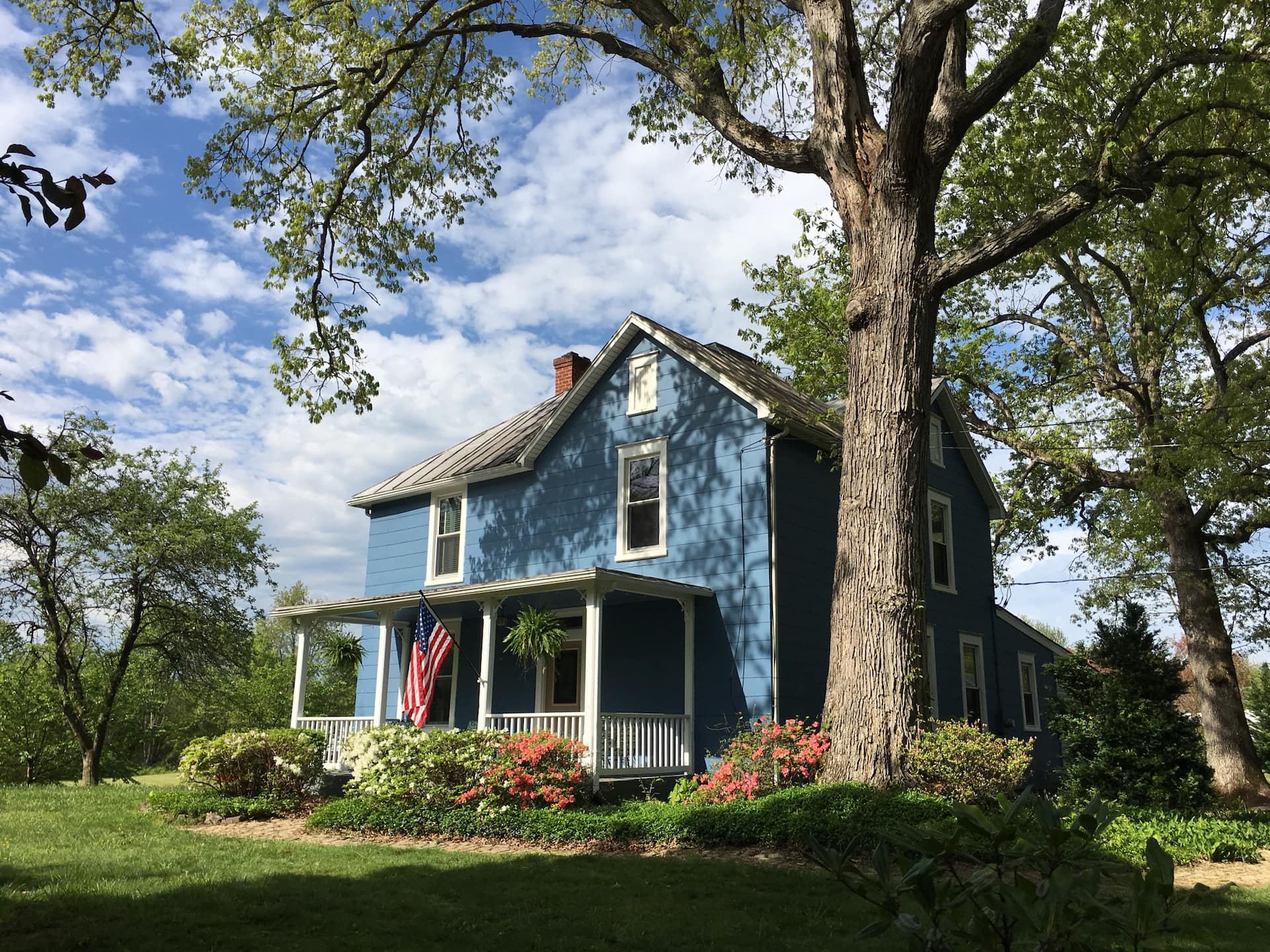 Charming Restored Farmhouse Minutes from Culpeper
