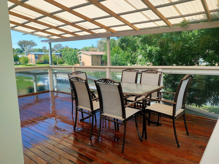 💜 Follow the sun 💜 3br Perfect Canberra Gettaway Houses for Rent in