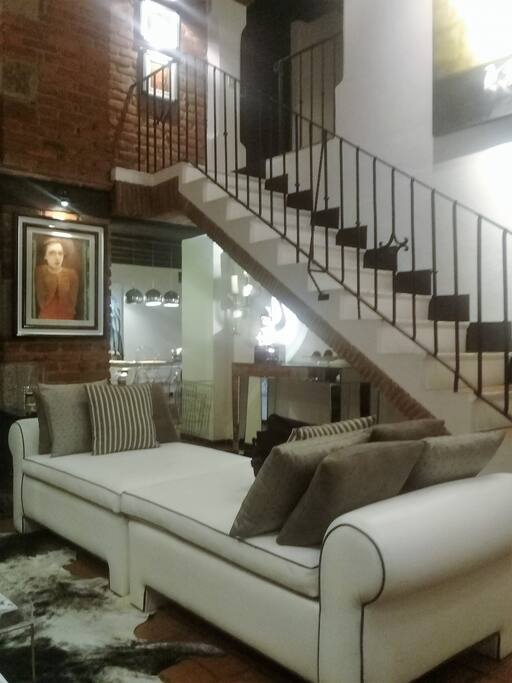 ESCALERAS PARA SUBIER A LA HABITACION