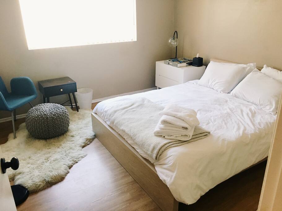 Queen size bed
