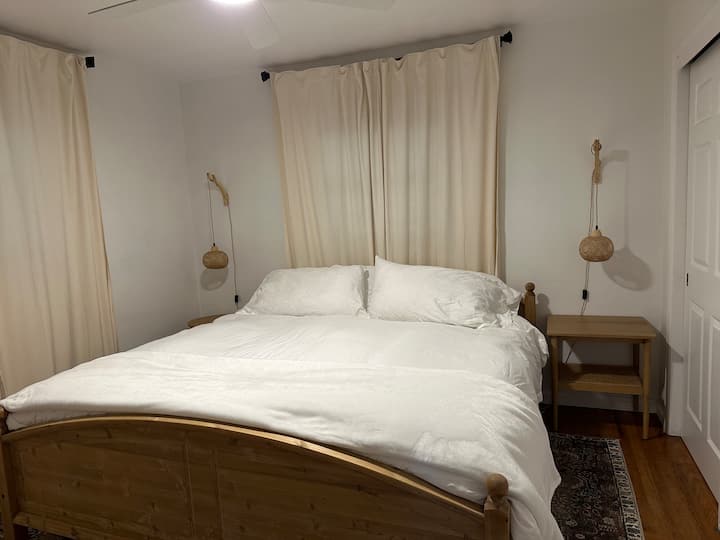 غرفة النوم الرئيسية 