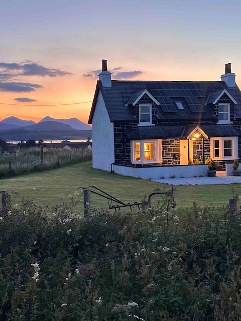 Knockenhooley
Cottage