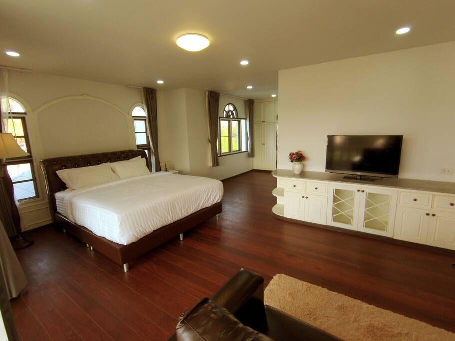 Master Bedroom 1