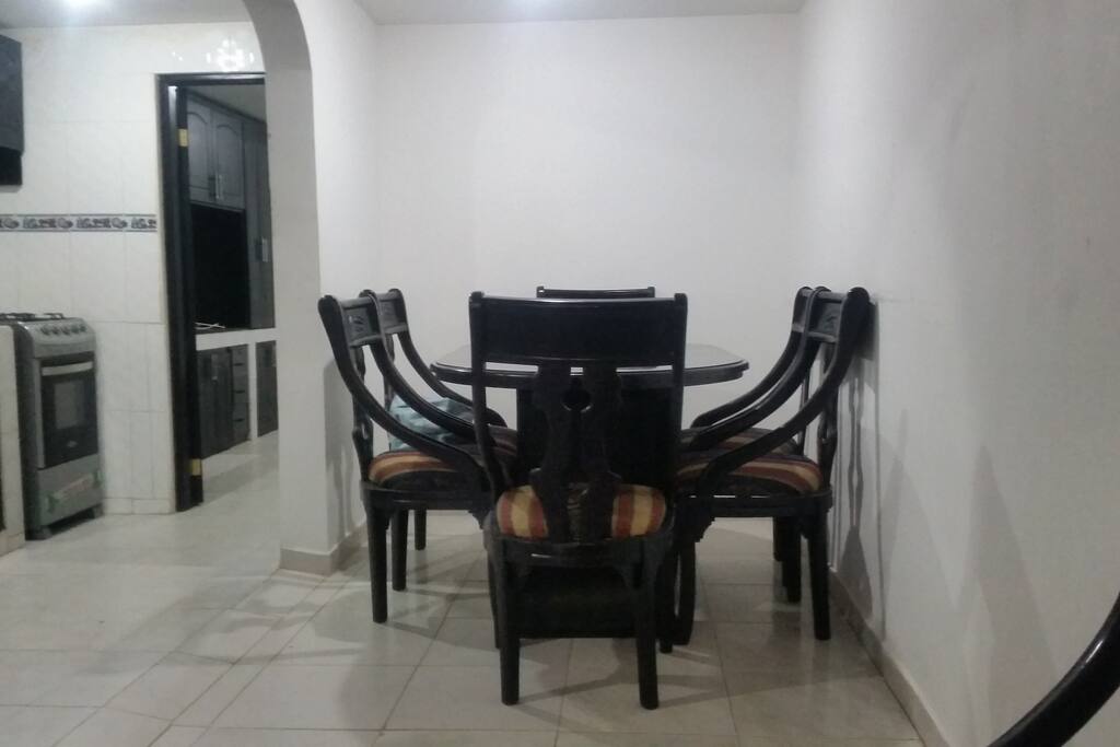 Comedor. Dining room
