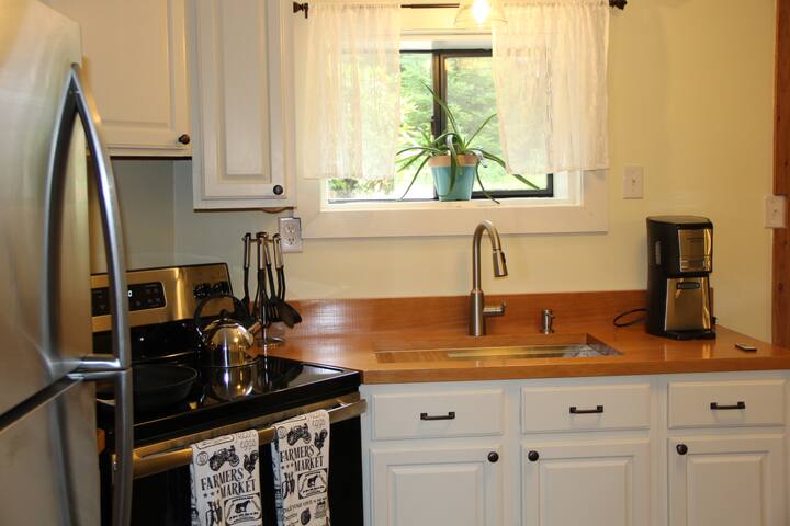 Lake Placid Apt near town & Whiteface