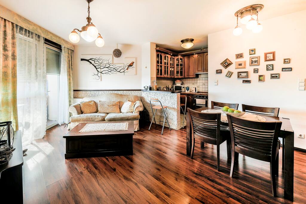 Living room+kitchen