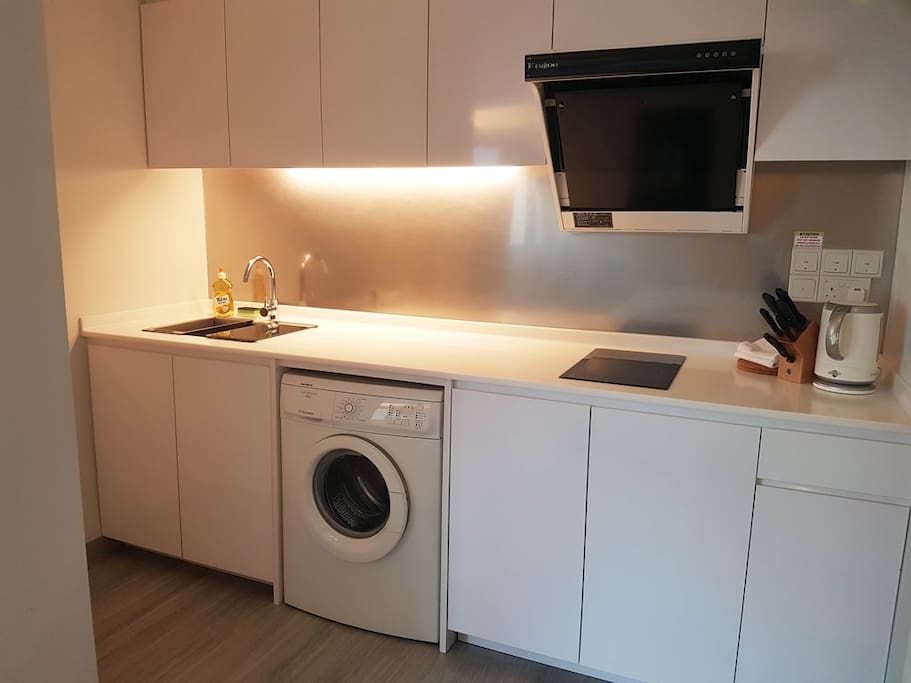Fully-equipped Kitchenette