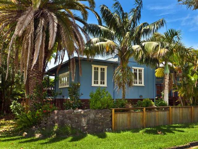 Blue House Byron Bay gallery image 2