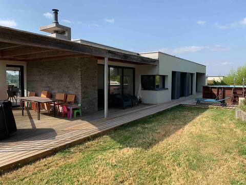 Architect-designed house with a view