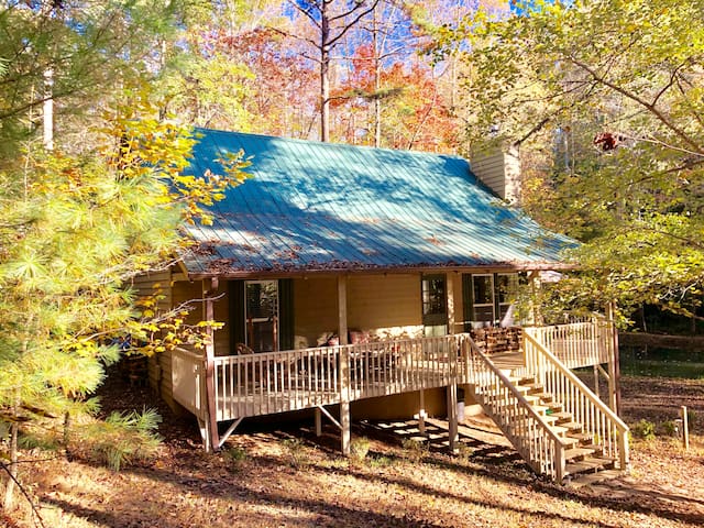 Airbnb Cumming Vacation Rentals Places To Stay Georgia