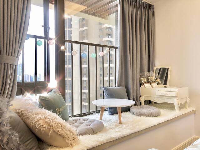 Skr house* 珠海市区*拱北口岸珠海站*长隆海洋王国*港珠澳大桥*情侣路*