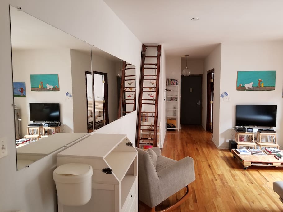 Looong aisle from kitchen along living room to bed room (1)