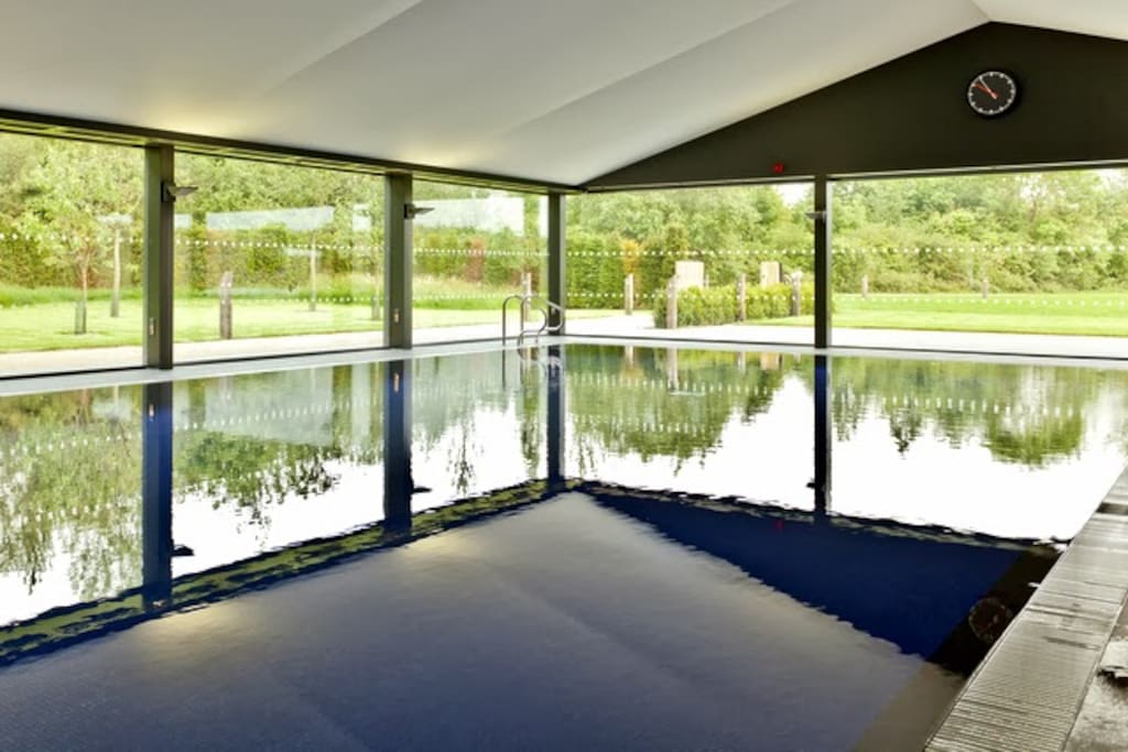 On site spa 20 meters heated pool