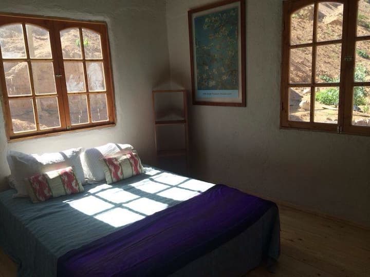 غرفة النوم 2