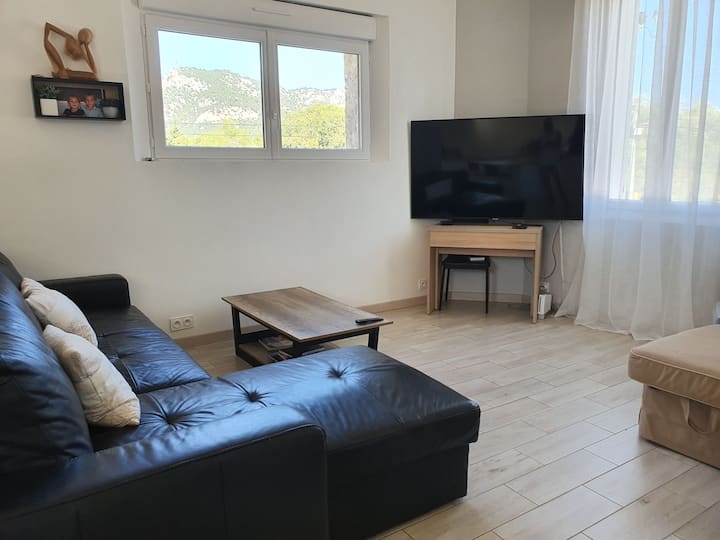 Maison Chaleureuse Pour Famille, Piscine Chauffée - Toulon