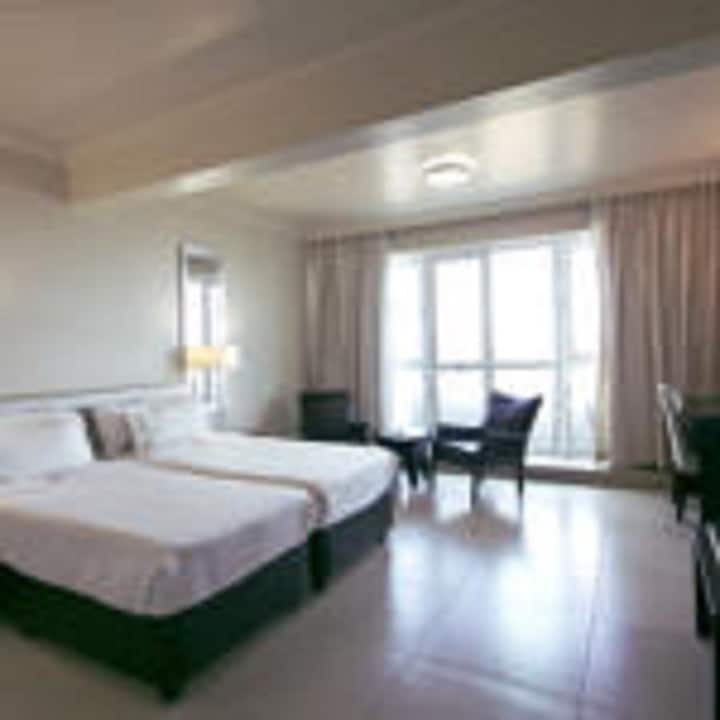 Durban Beach Holiday Rentals & Homes Durban Beach, Durban, South