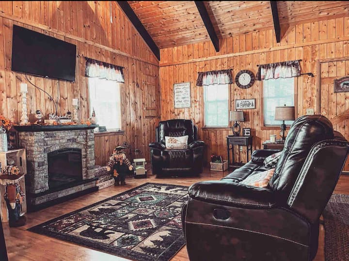 Dixie SticksLittle River canyon retreat Cabins for Rent in Fort