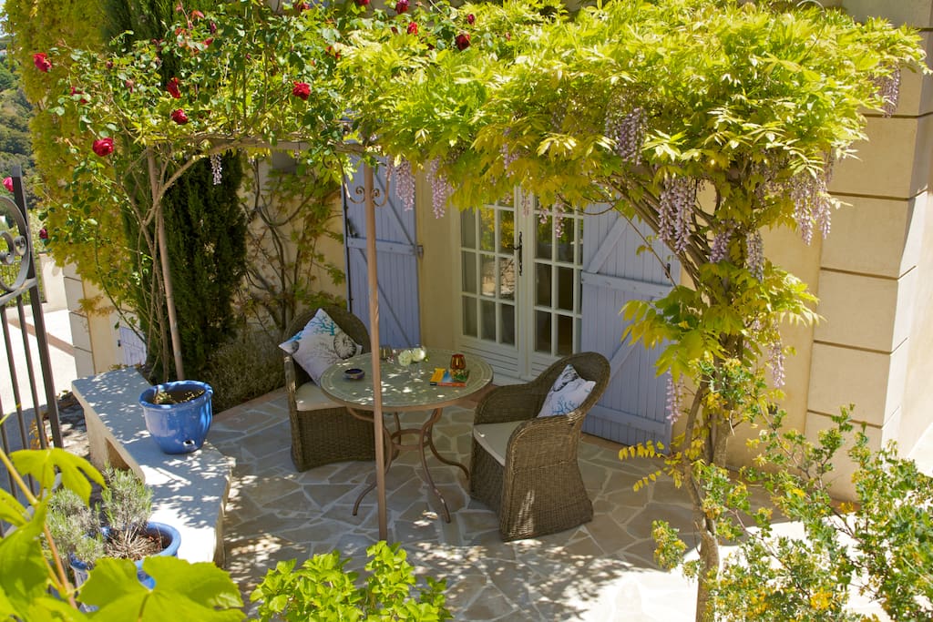 Mistral terrace