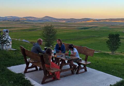 Family Farm Apartments-next to Ski Center Durmitor