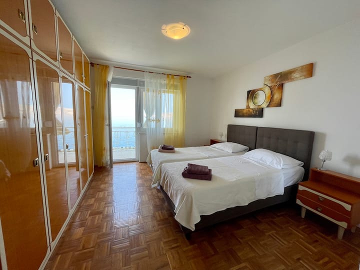 საძინებელი 1