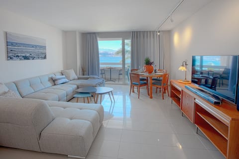 Airbnb con mejor rendimiento: Beachfront apartment in Playa de Las Canteras en Las Palmas De Gran Canaria