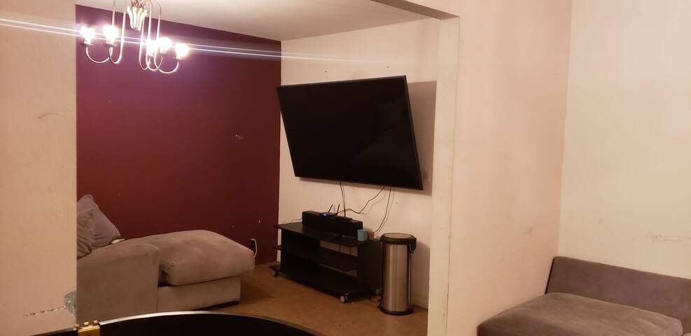 cheerful villa in the oakland hills bayarea view gallery image 4