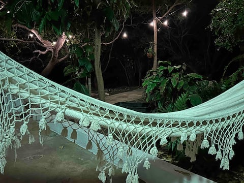 1BR Nature Escape Near Top Beaches