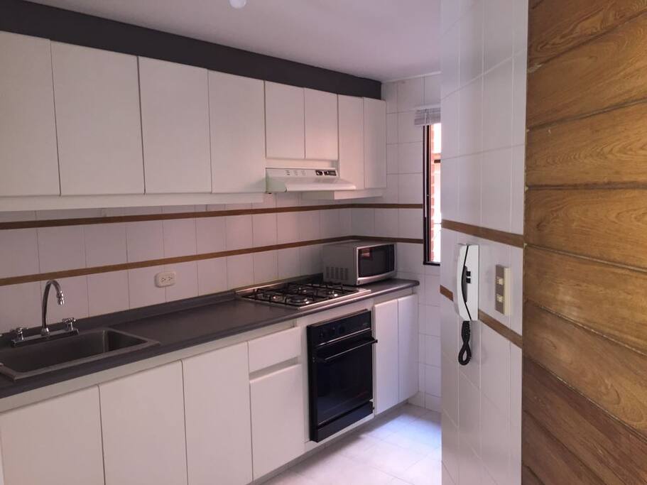 COCINA INTEGRAL EQUIPADA