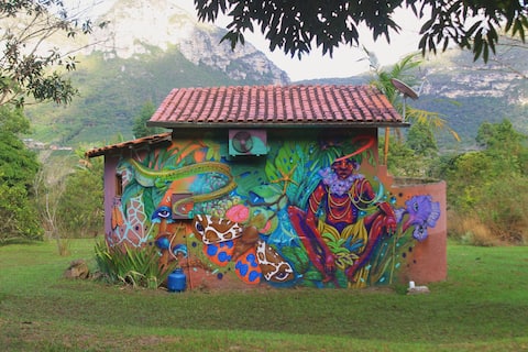Popular Airbnb listing: João de Barro Cottage in Vitória Da Conquista