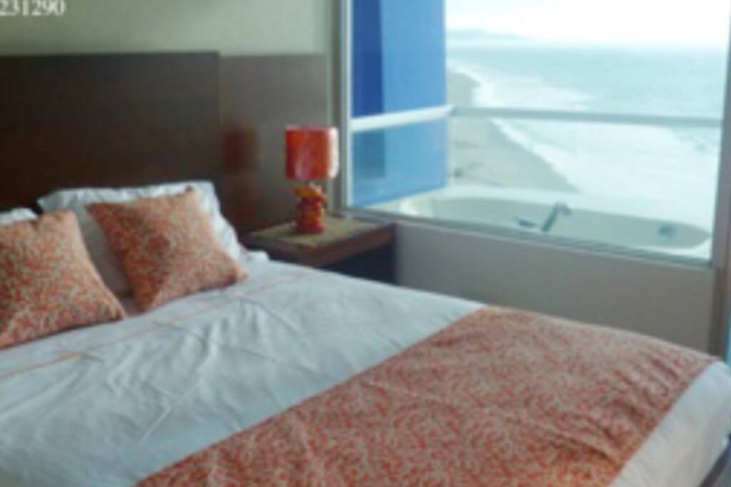 Dormitorio master frente al mar