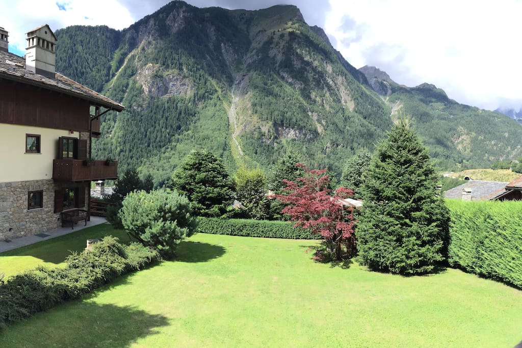 The House and House Garden in Summer