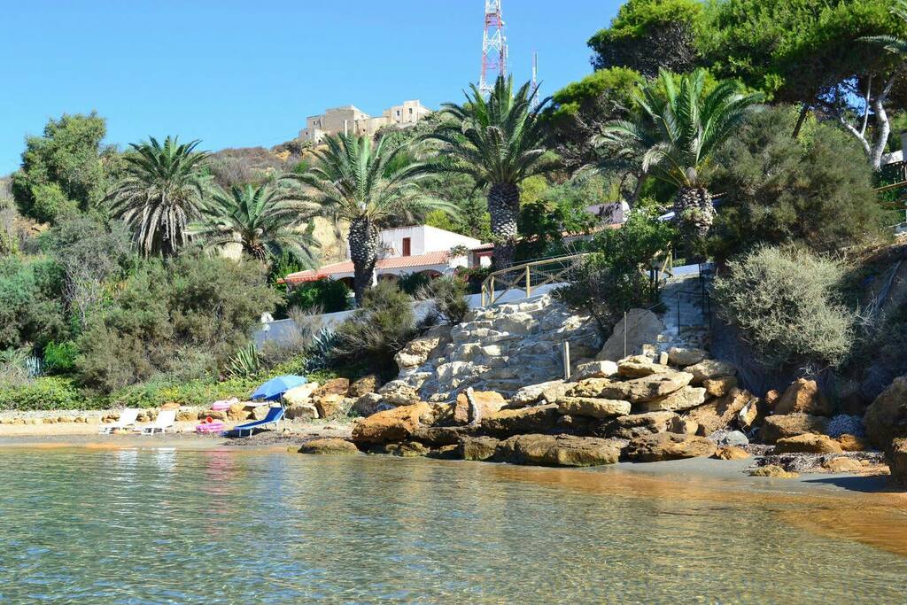 La casa vista dal mare