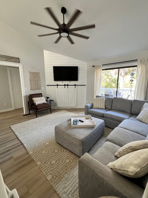 Cozy BHI Condo - Community Pool