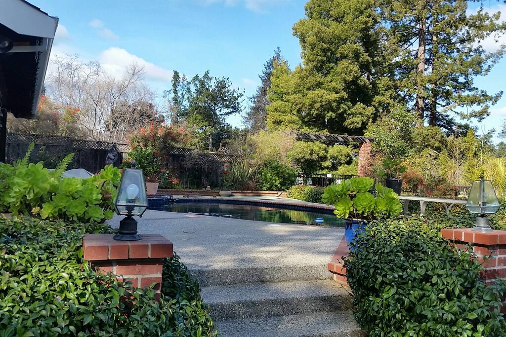 Swingers in monte sereno california Monte Sereno in Halcyon, California