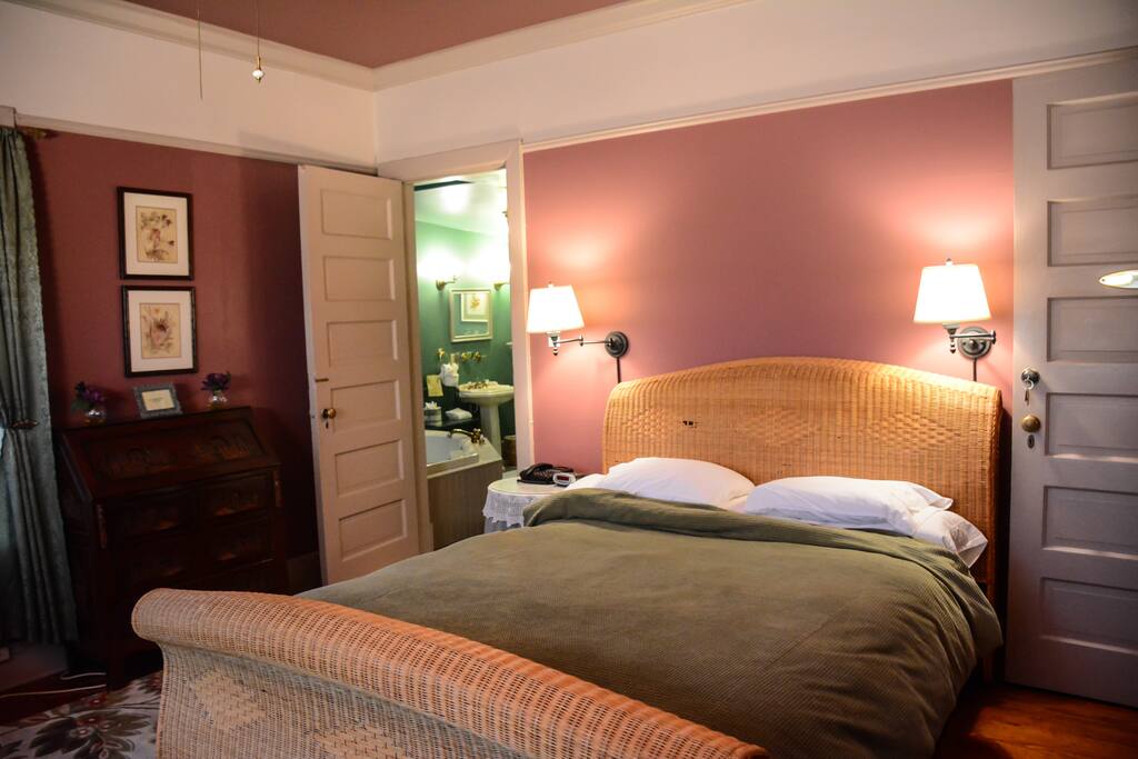 Queen sleigh bed.