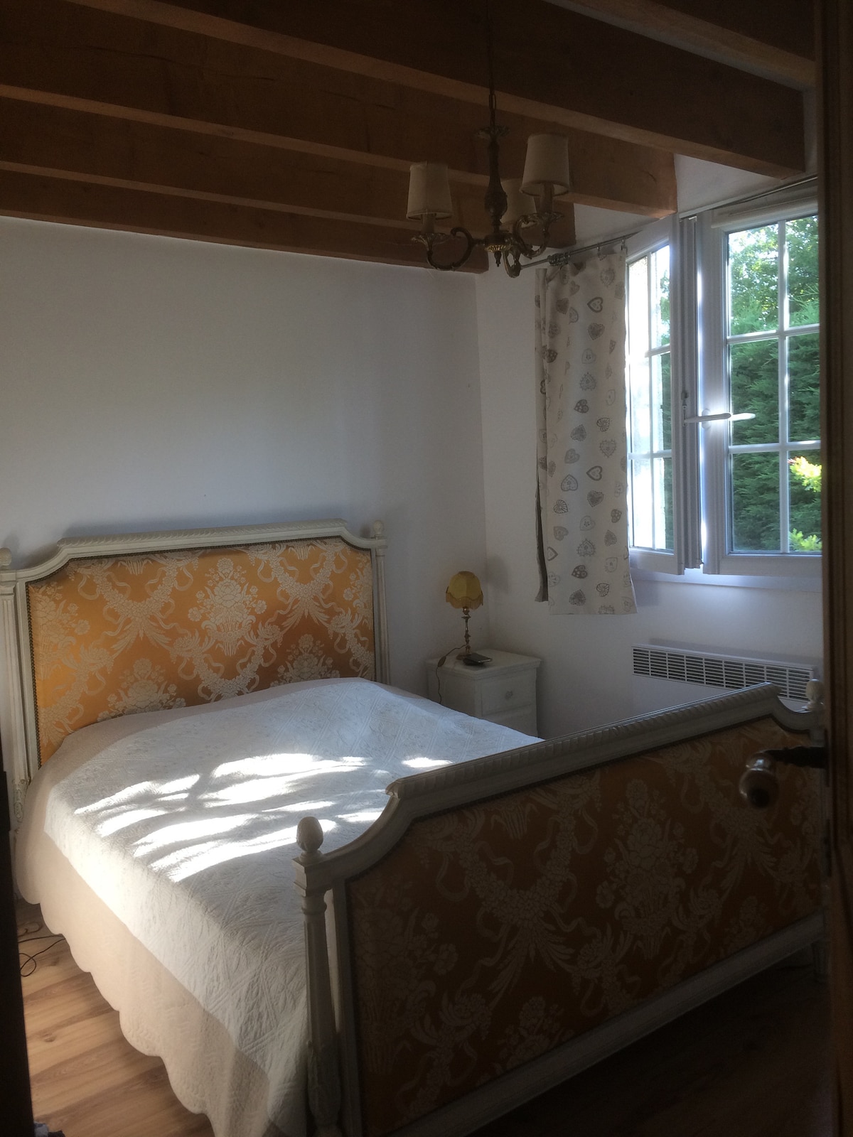 საძინებელი 1