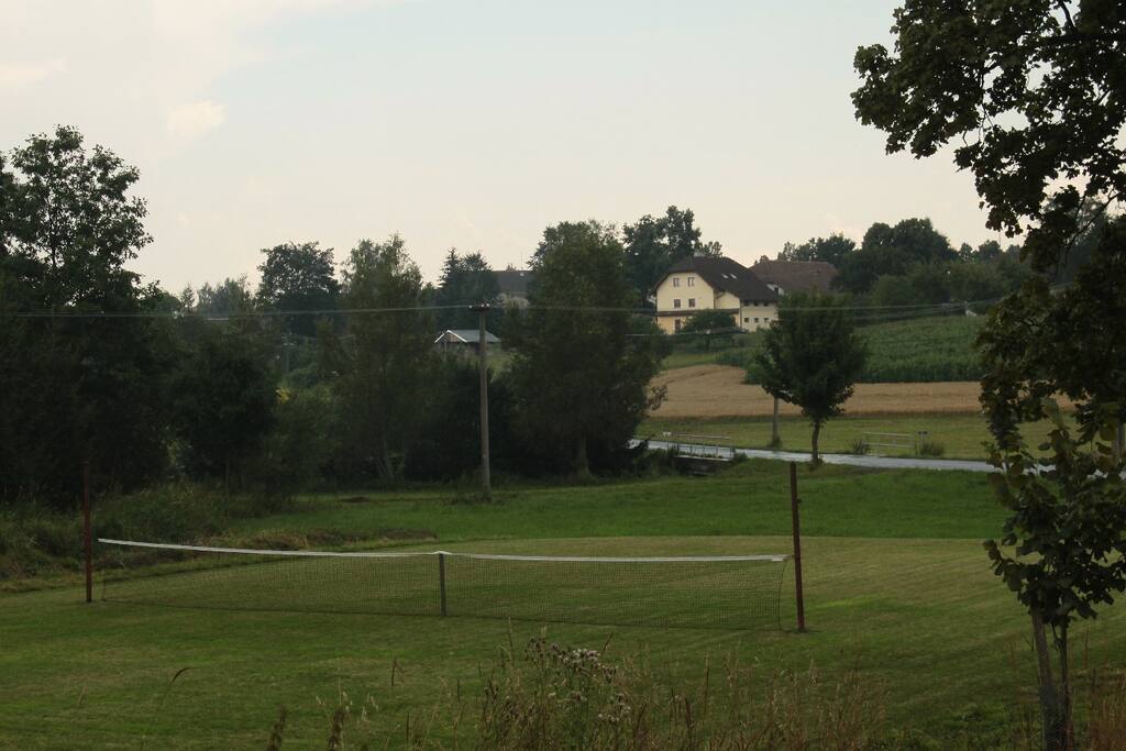 Možnost neomezeného využití hřiště zdarma.