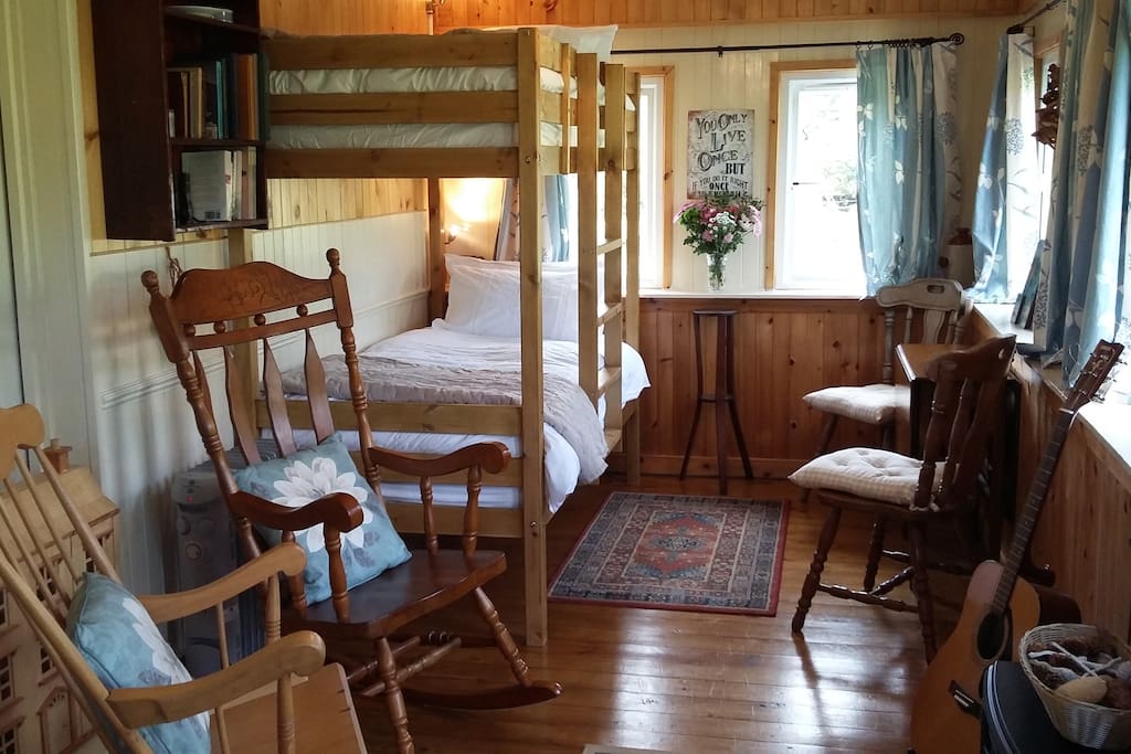 Comfy, Comfy Bunk-Bed, tested to 18 stones (each bed)