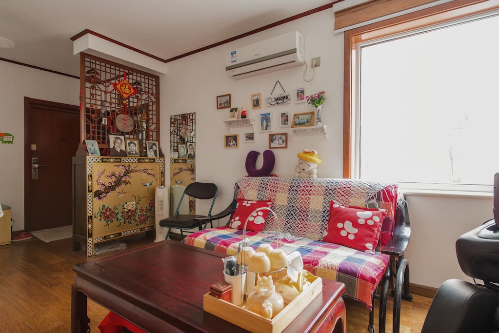 客厅进门,LIVING ROOM