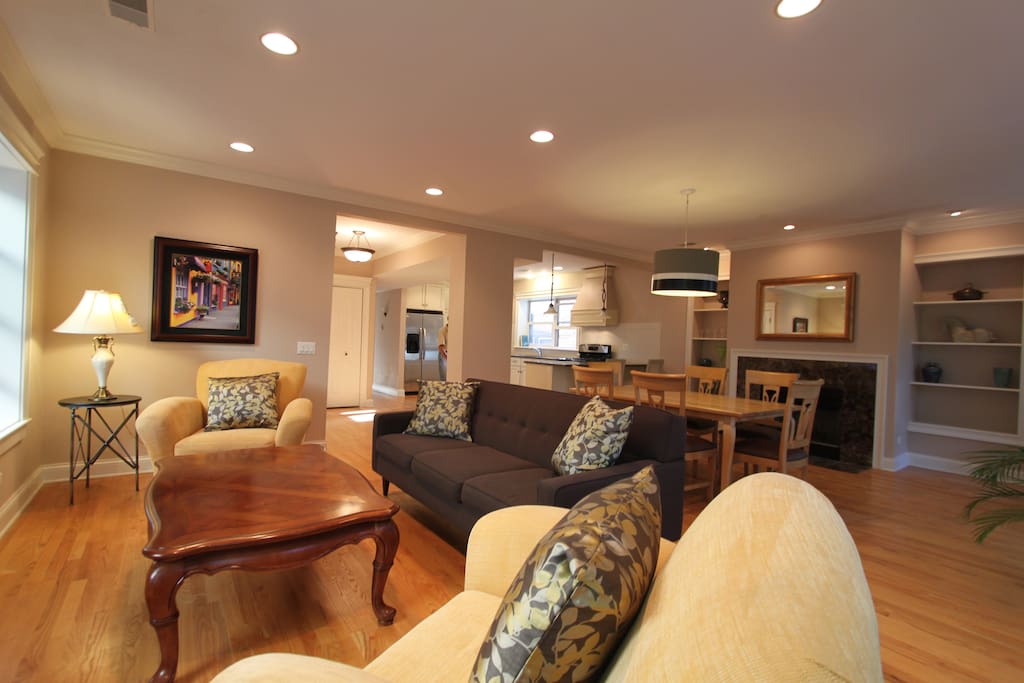 Living room/dining room