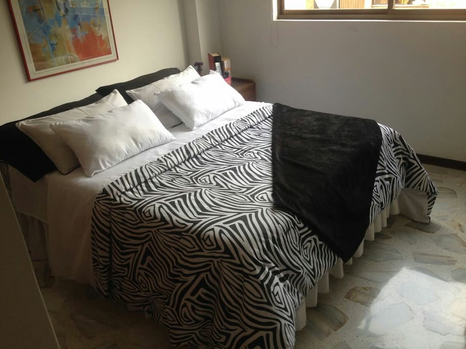 cama doble huéspedes