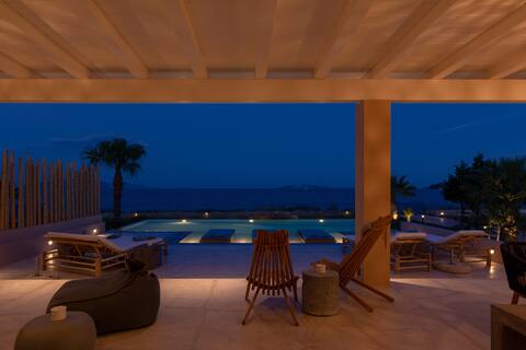 Beachfront Sunrise View (Heated) Pool Villa 2