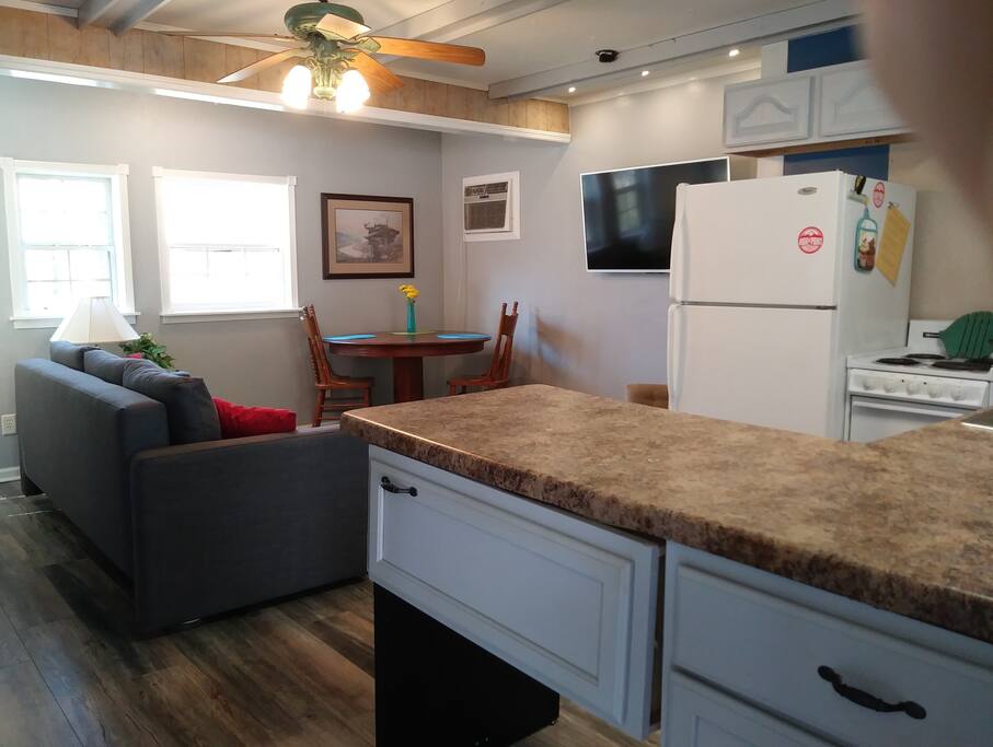 Full kitchen