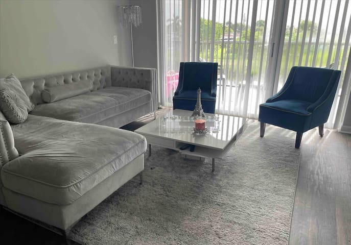 Lovely two bedroom 2 bath With balcony lake view.