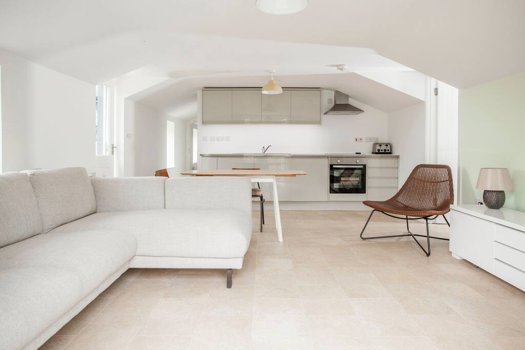 Kitchen Dining Lounge