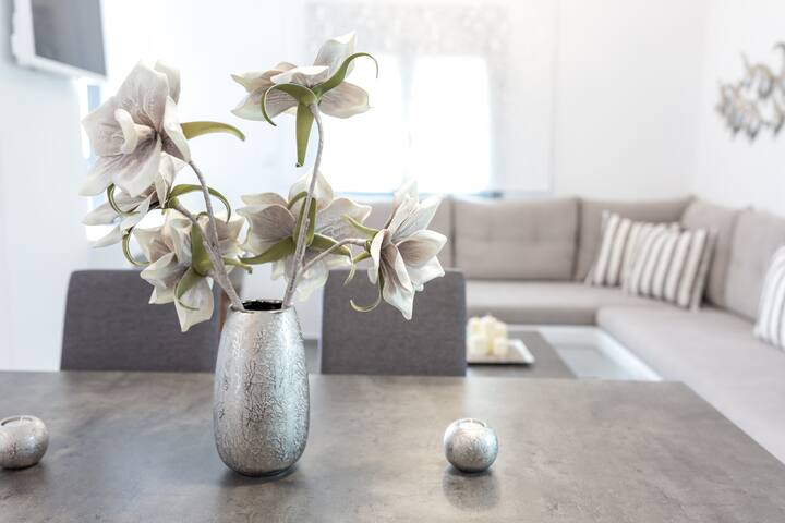 Santorini Salt Villas gallery image 3