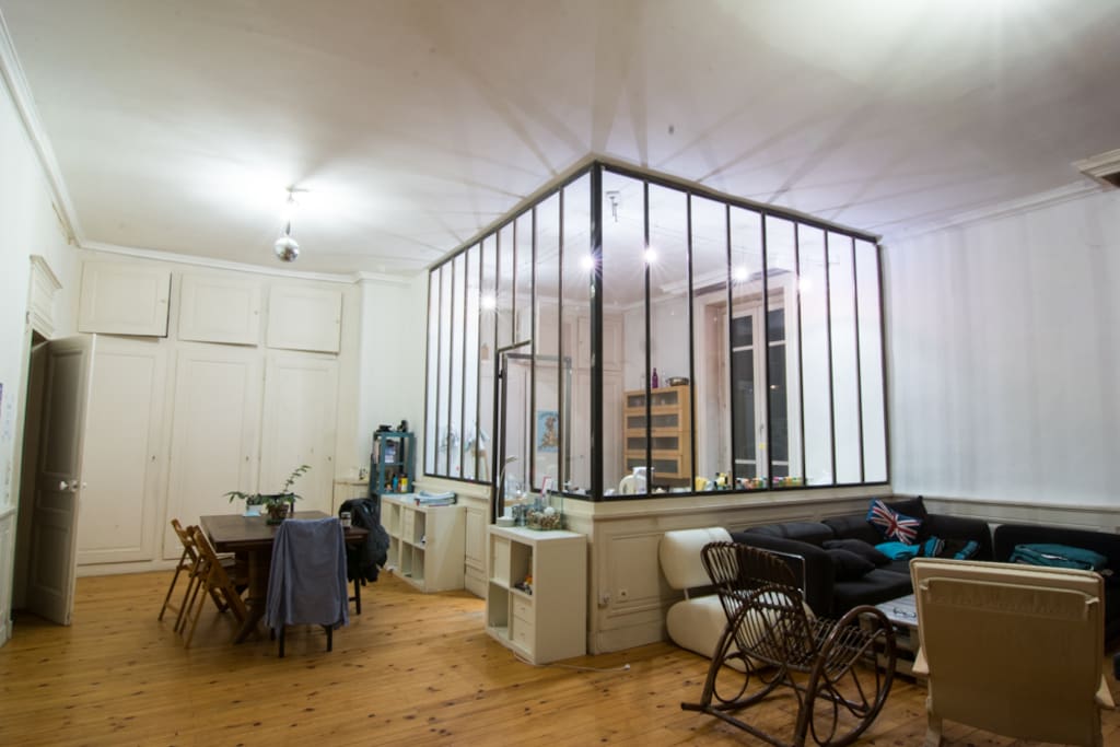 Pièce à vivre : salon, salle à manger, cuisine