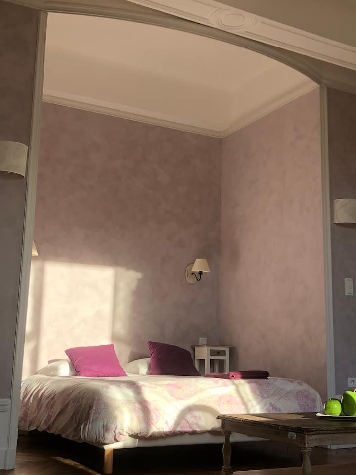 "alcove hideaway"
