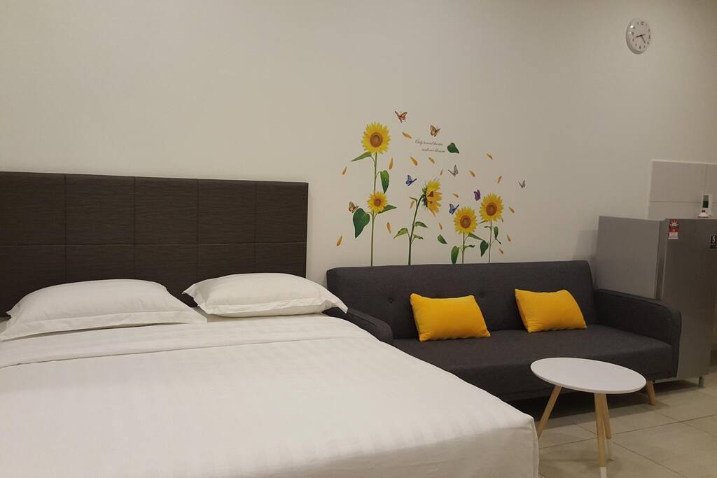 Queen Bed