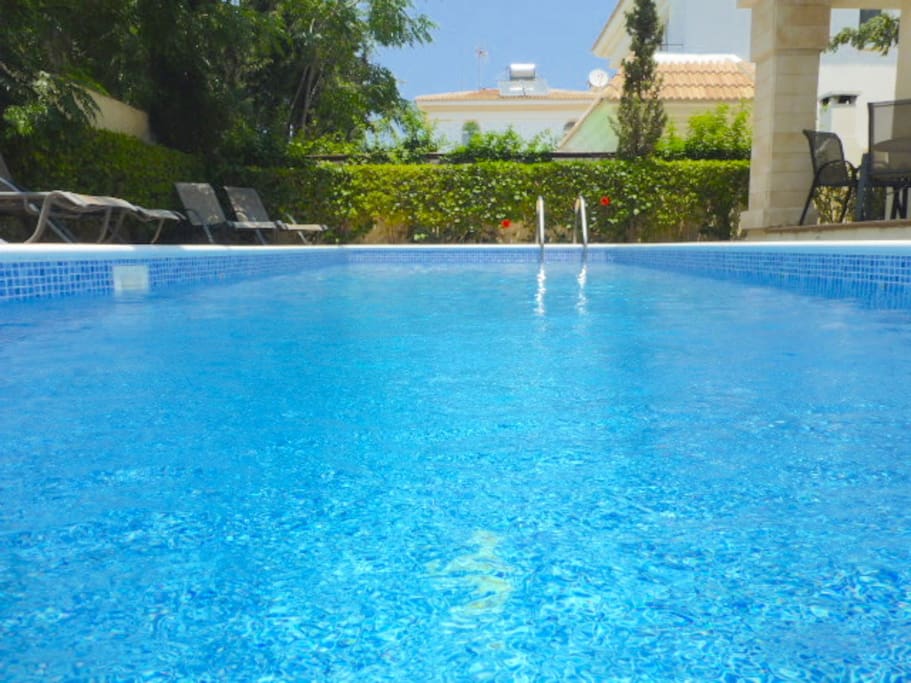 Blue Water Bay Villa with you own private pool!